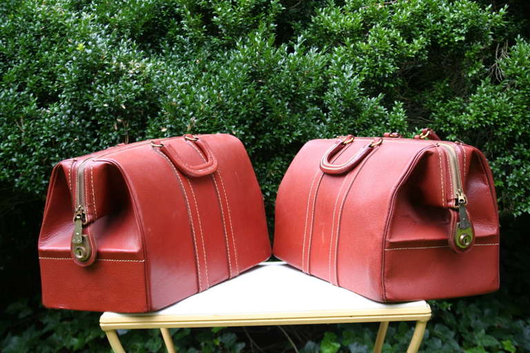 American Pair of Vintage Red Leather Bags For Sale