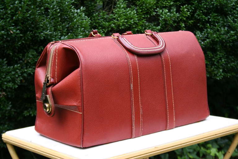 Pair of Vintage Red Leather Bags For Sale 3