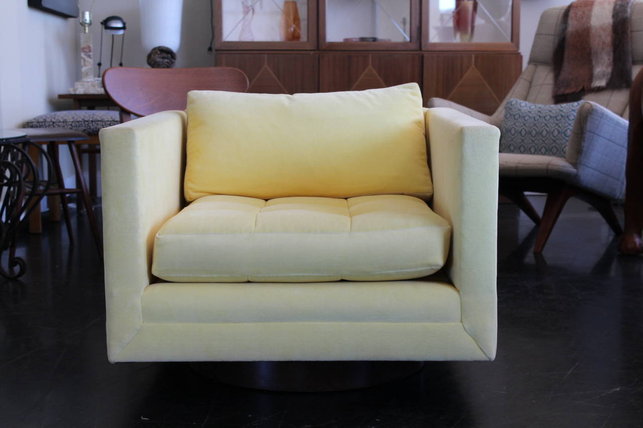 Pair of Swivel Chairs by Harvey Probber For Sale at 1stDibs