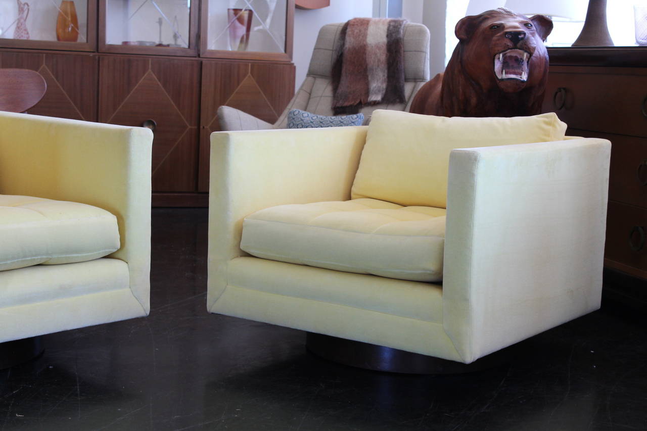 20th Century Pair of Swivel Cube/Club Chairs by Harvey Probber For Sale