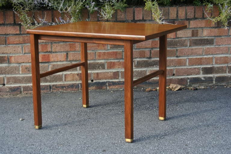 American A Cantilevered Occasional Table by Edward Wormley For Sale