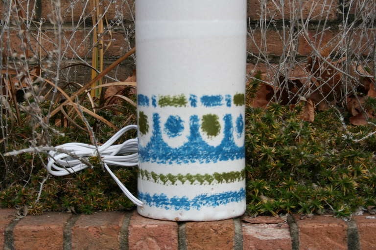 A Cylindrical Italian Ceramic Table Lamp For Sale 1