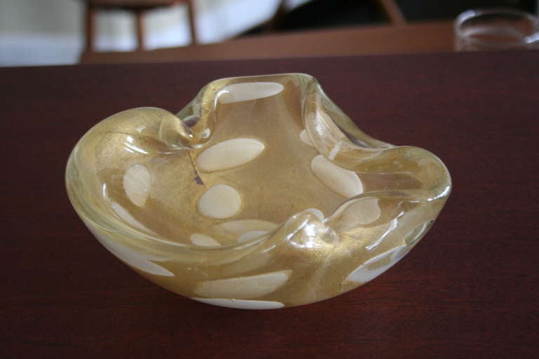 Folded Golf Leaf Murano Bowl attributed to Barovier e Toso