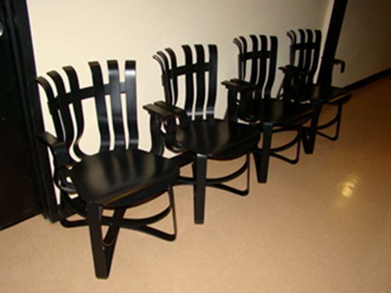 Frank Gehry set of 4 Knoll Hat Trick Dining Chairs & Face Off Dining Table 1