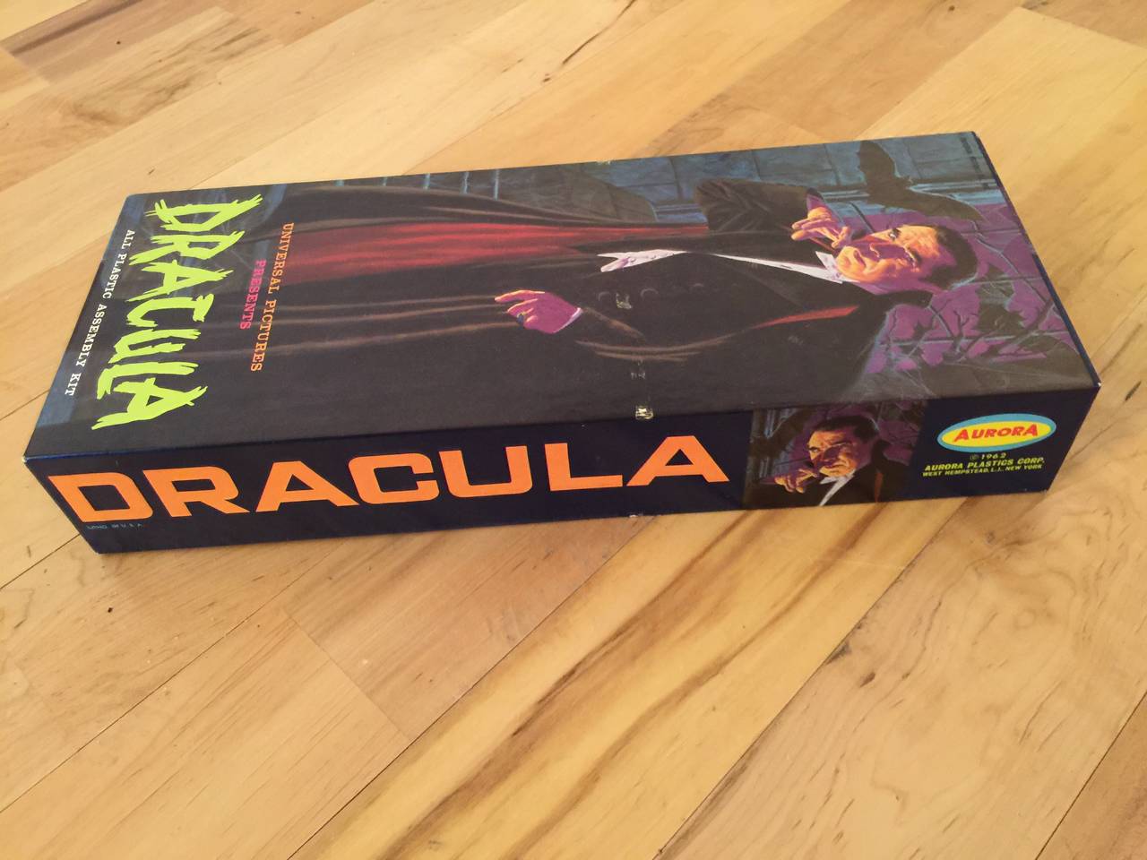 1962 Aurora Dracula Universal Monsters Model Kit In Excellent Condition In Atlanta, GA