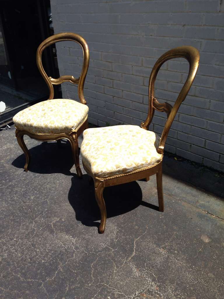 Pair of Gold Giltwood Balloon Back Chairs In Excellent Condition In Atlanta, GA