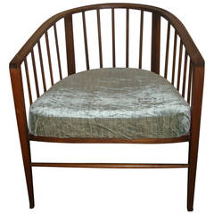 Spindle Back Mid-Century Modern Klismos Lounge Chair