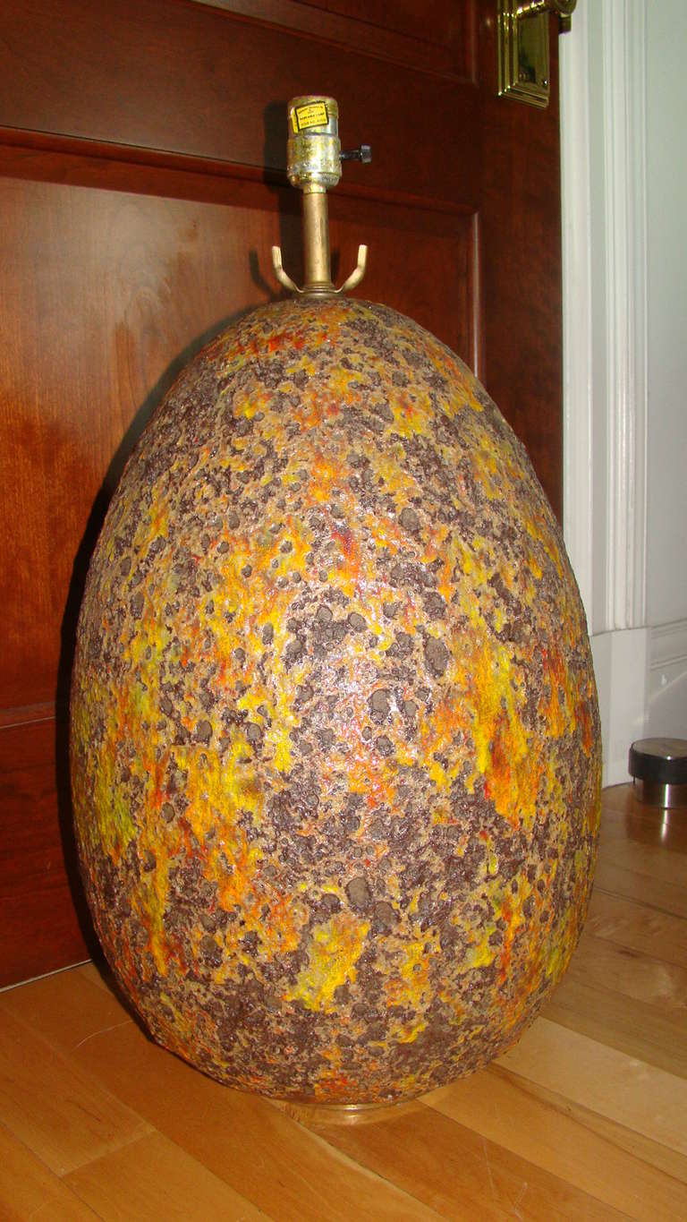 Mid-20th Century Italian Volcanic Glazed Large Mid Century Egg Shaped Lamp