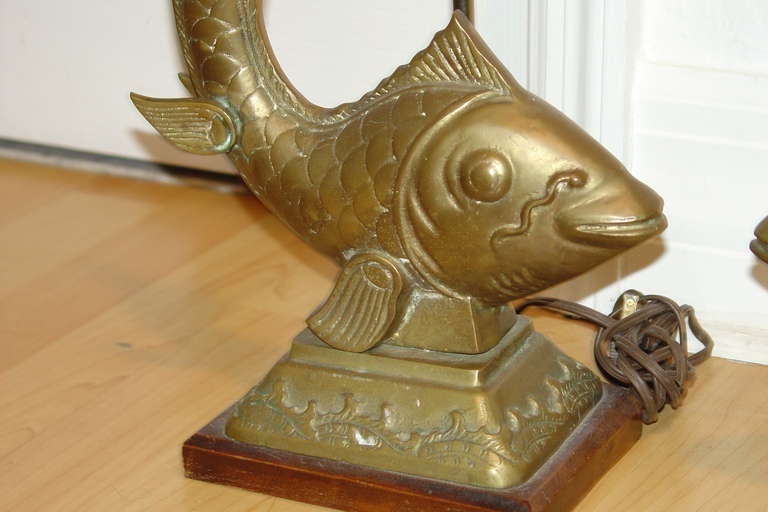 Mid Century Pair of Brass Koi Sculptural Fish Lamps In Excellent Condition In Atlanta, GA