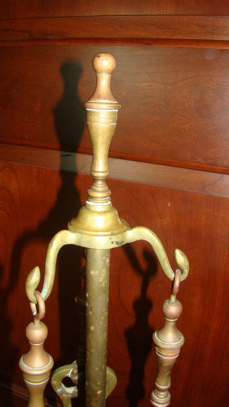 Antique Sculptural Brass Fireplace Tool Set In Excellent Condition In Atlanta, GA