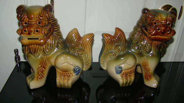 Pair of Glazed Pottery Modern Foo Dogs Sculptures In Excellent Condition In Atlanta, GA