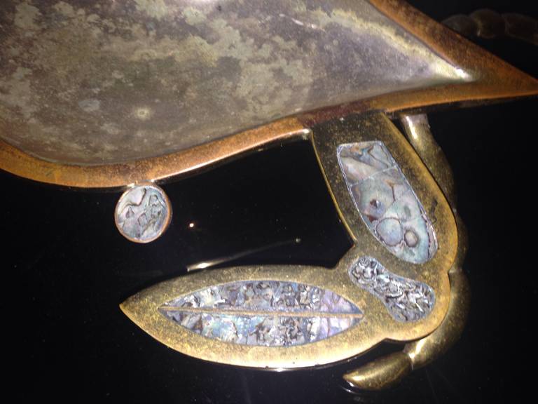 Mexican Abalone and Brass Crab Sculpture Dish  For Sale 1