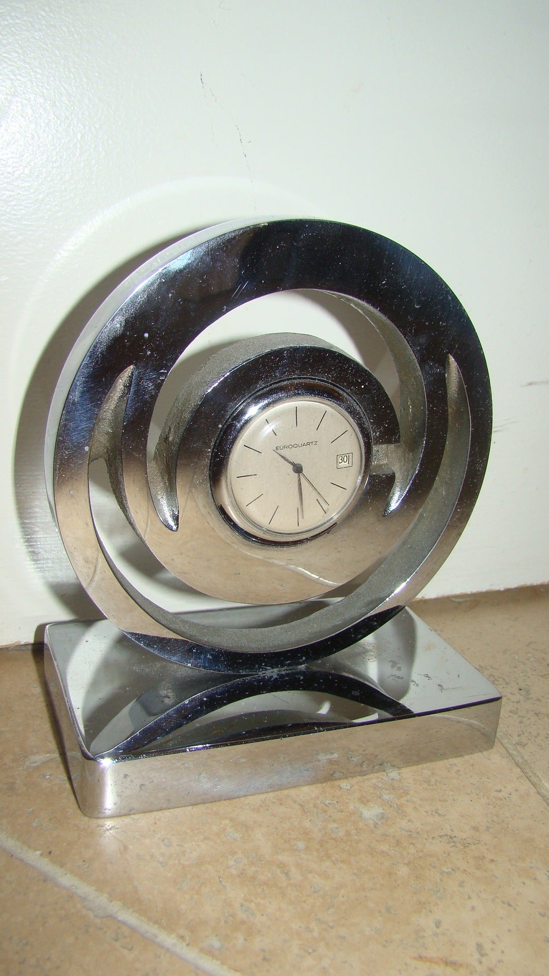 Art Deco Sculptural Chrome Euroquartz Table Watch Clock