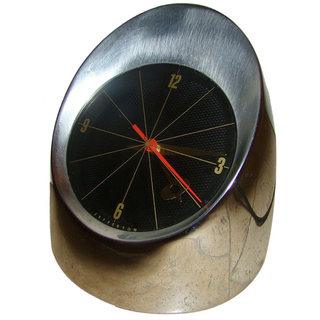 Jefferson 500 Sculptural Chrome Deco Bullet Desk Clock