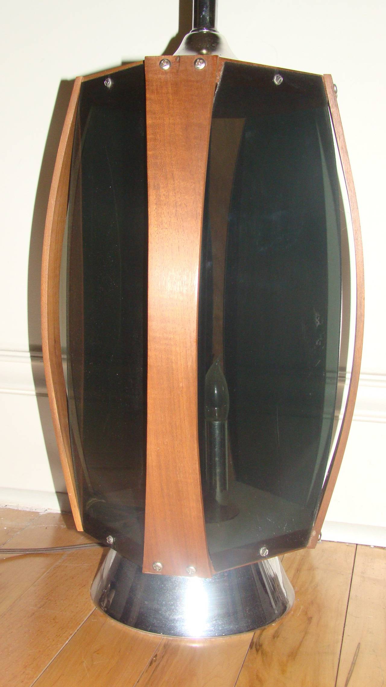 Pair of Danish Modern Acrylic and Teak Mid-Century Lamps In Excellent Condition In Atlanta, GA
