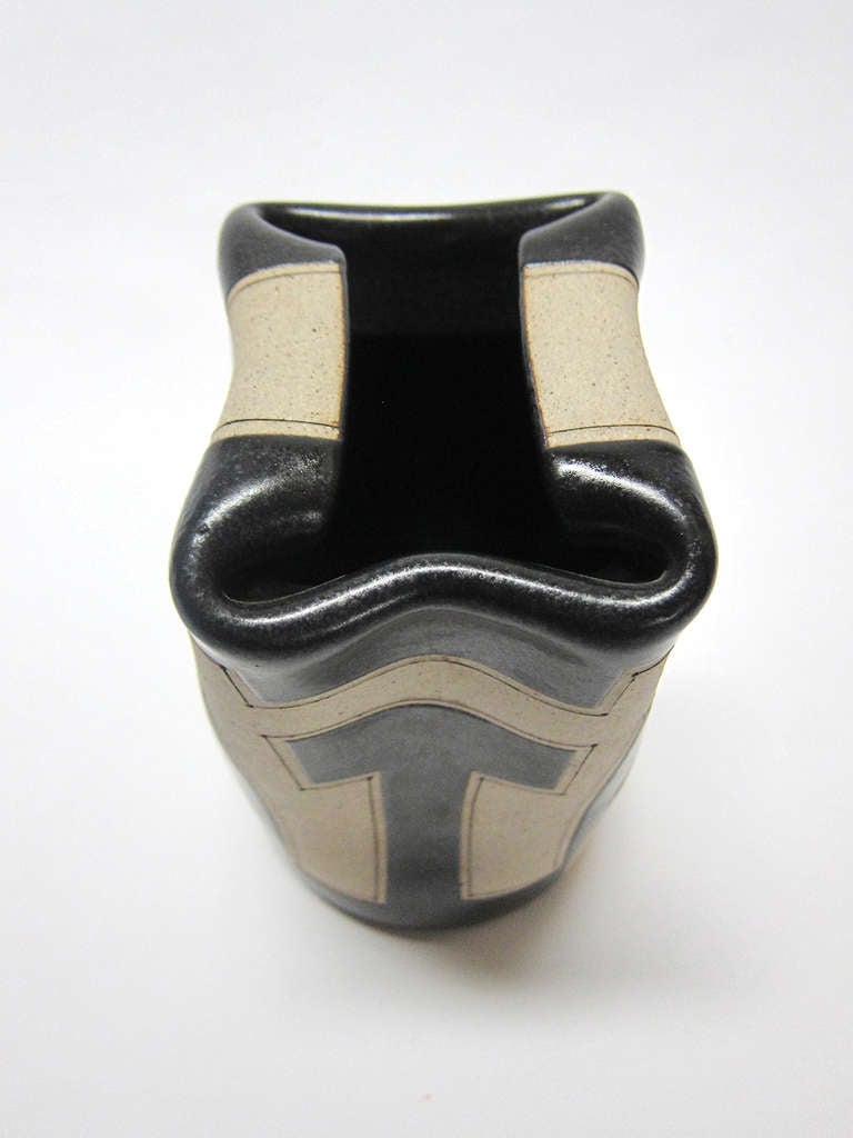 Contemporary Ceramic Vessel - Gustavo Perez For Sale