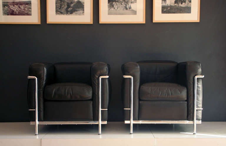 Pair of LC2 Chairs