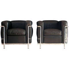 Pair of LC2 Chairs