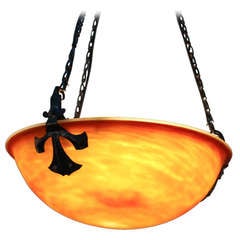 Französischer Kunstglas-Kronleuchter von Daum.