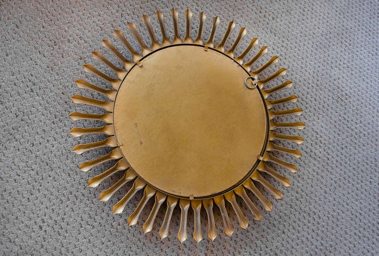 1950's Convex Sunburst Wall Mirror In Good Condition In Fairfax, VA