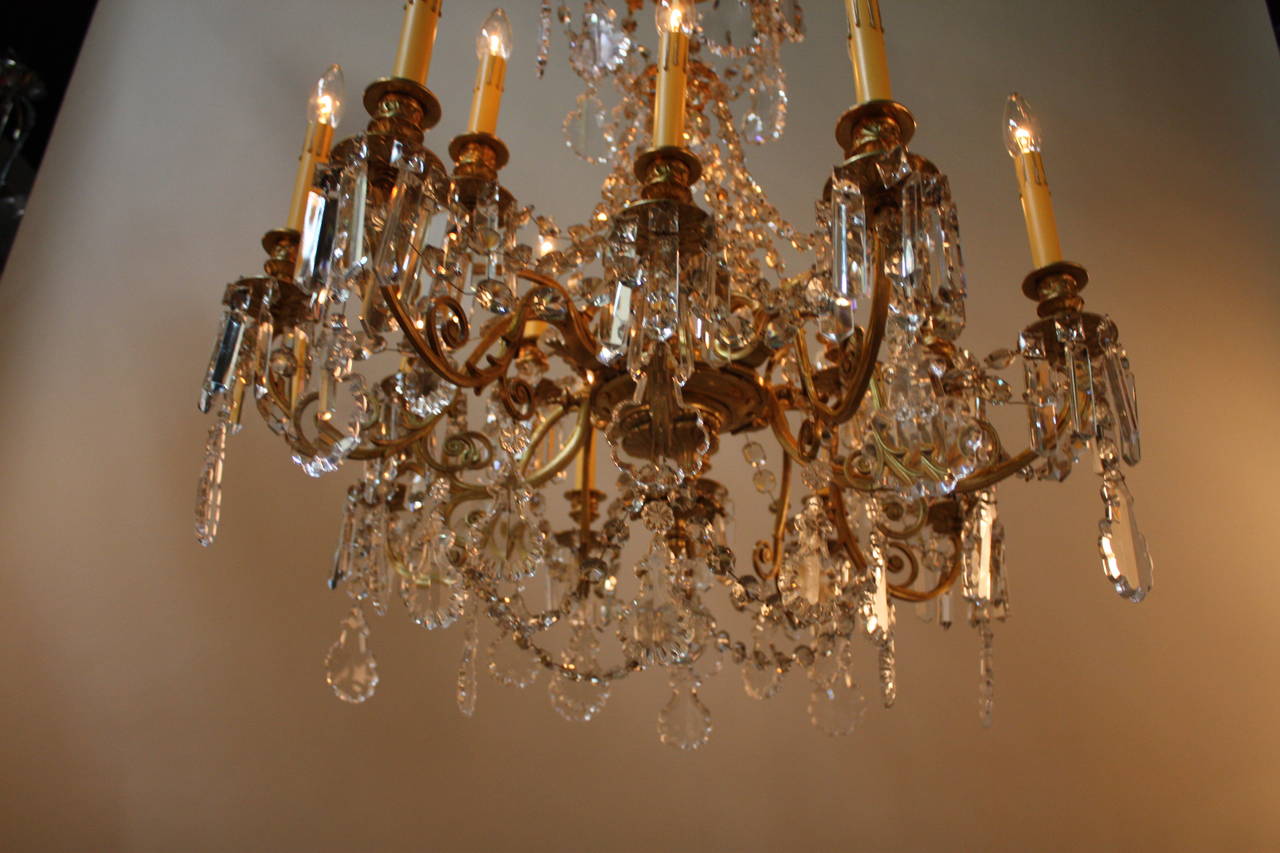 French 19th Century Crystal Chandelier In Good Condition In Fairfax, VA