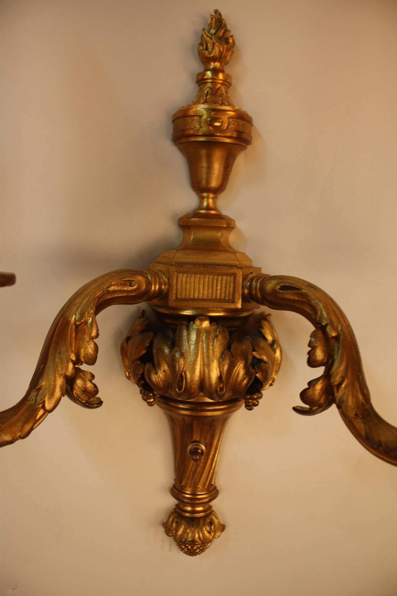 Pair of Gilt Bronze Wall Sconces In Good Condition In Fairfax, VA
