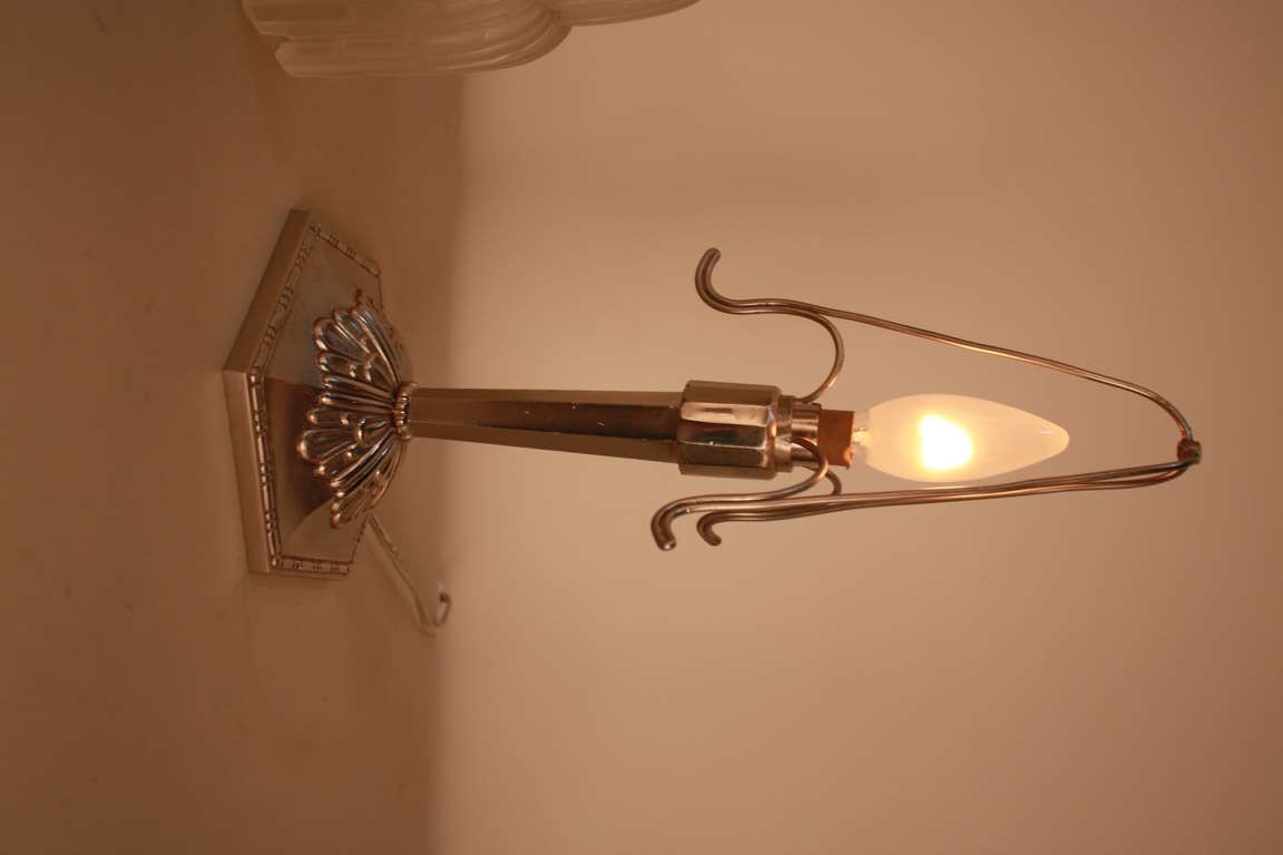20th Century Art Deco Table Lamp By Marius Sabino