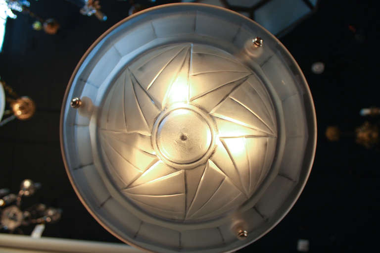 luminaire suspendu Art Déco des années 1930 par Jean Noverdy Bon état à Fairfax, VA