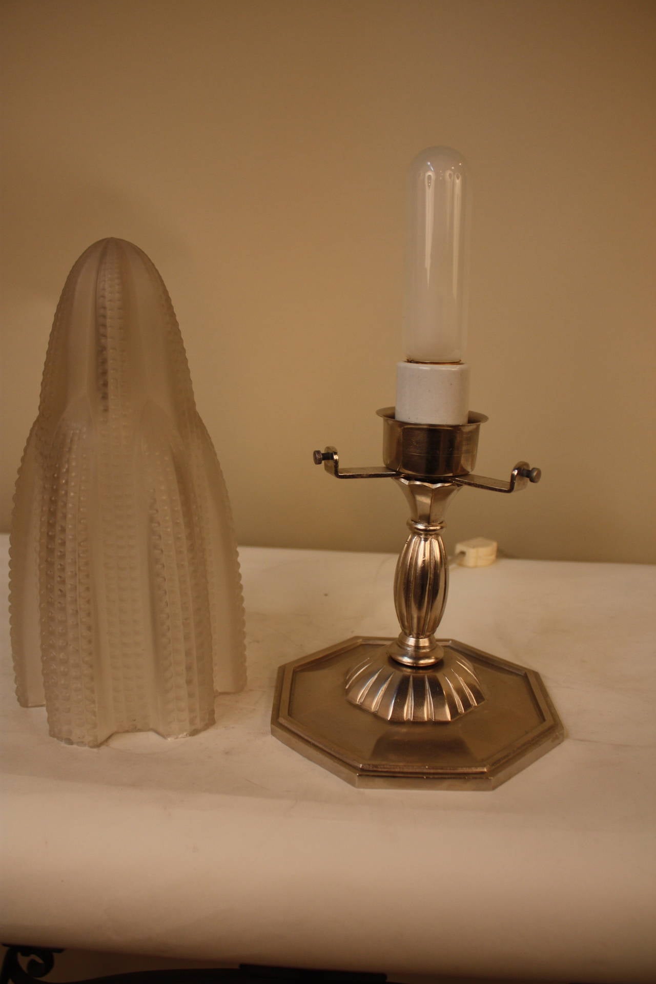 Bronze French Art Deco Table Lamp Attributed to Sabino