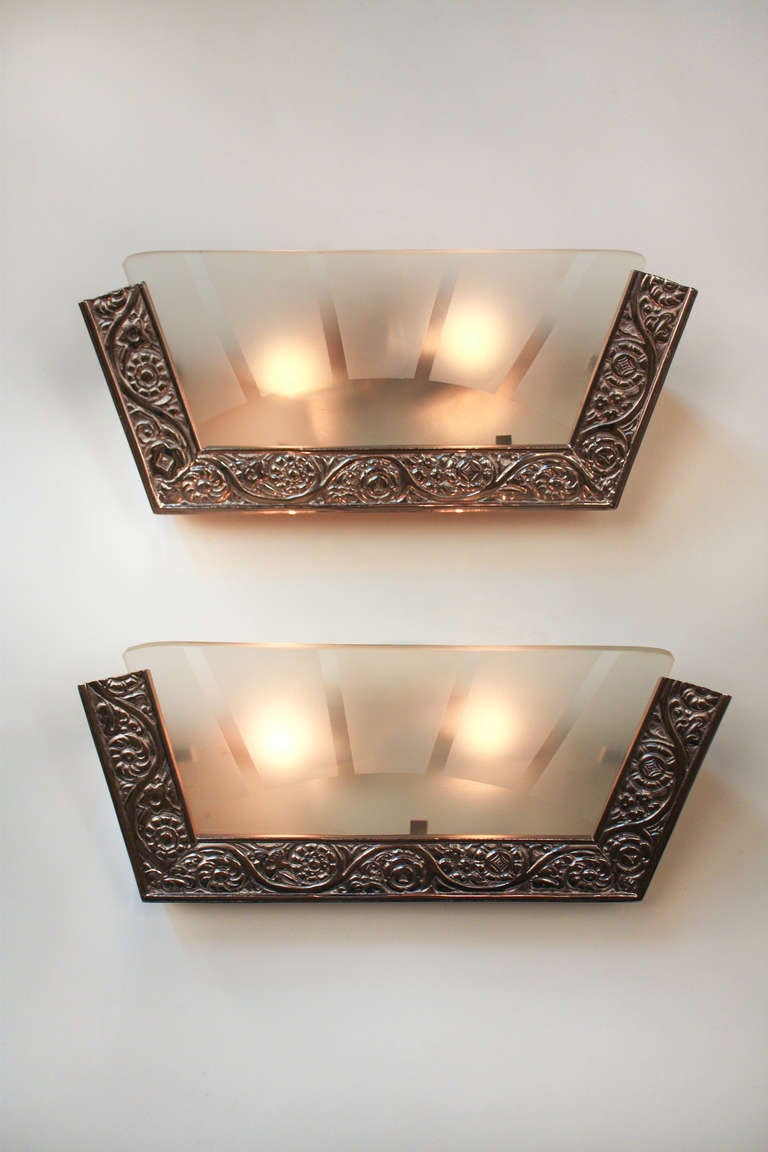 Art Deco Wall Sconces at 1stdibs