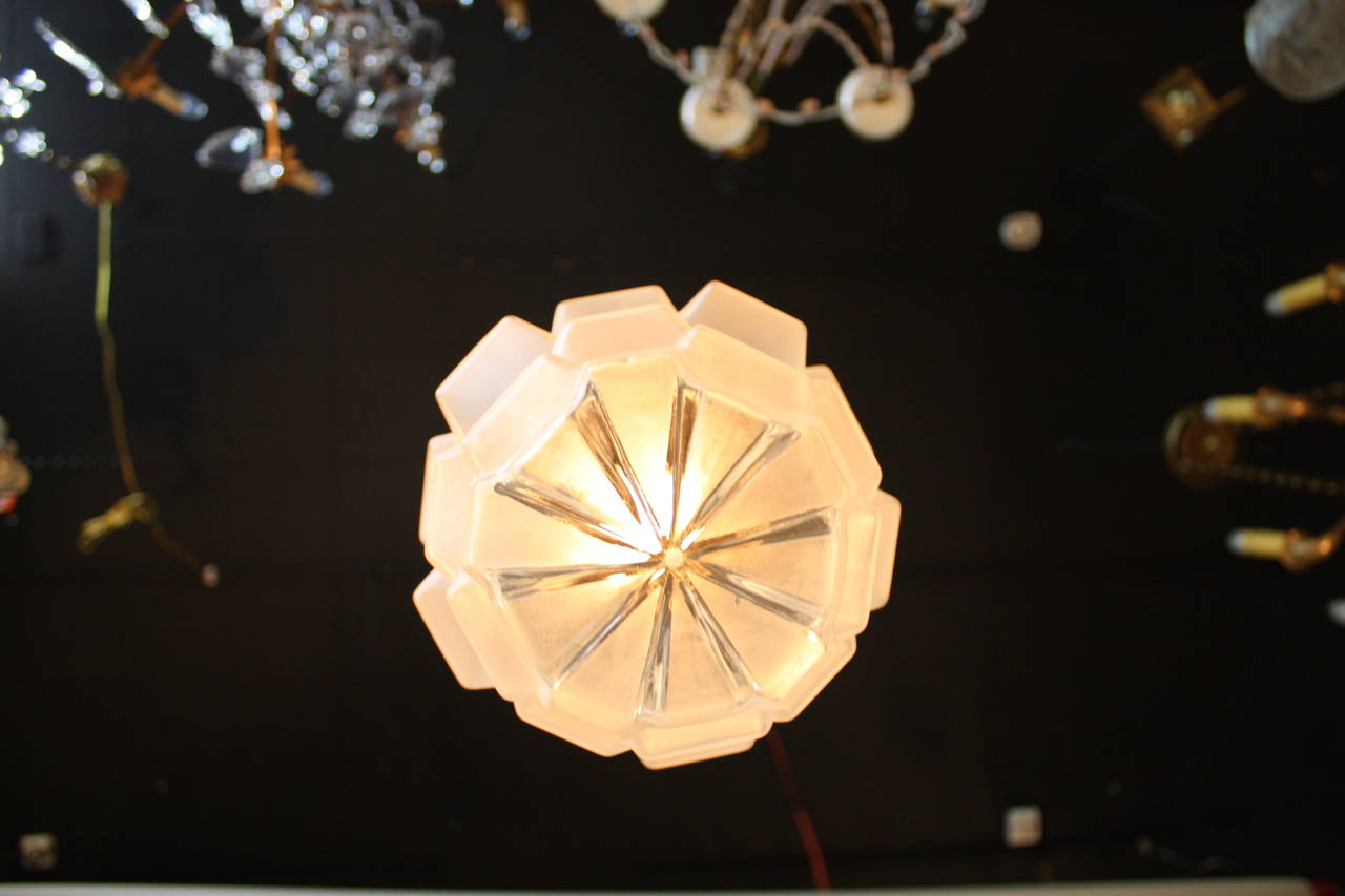 1930s Art Deco Pendant Light In Good Condition In Fairfax, VA