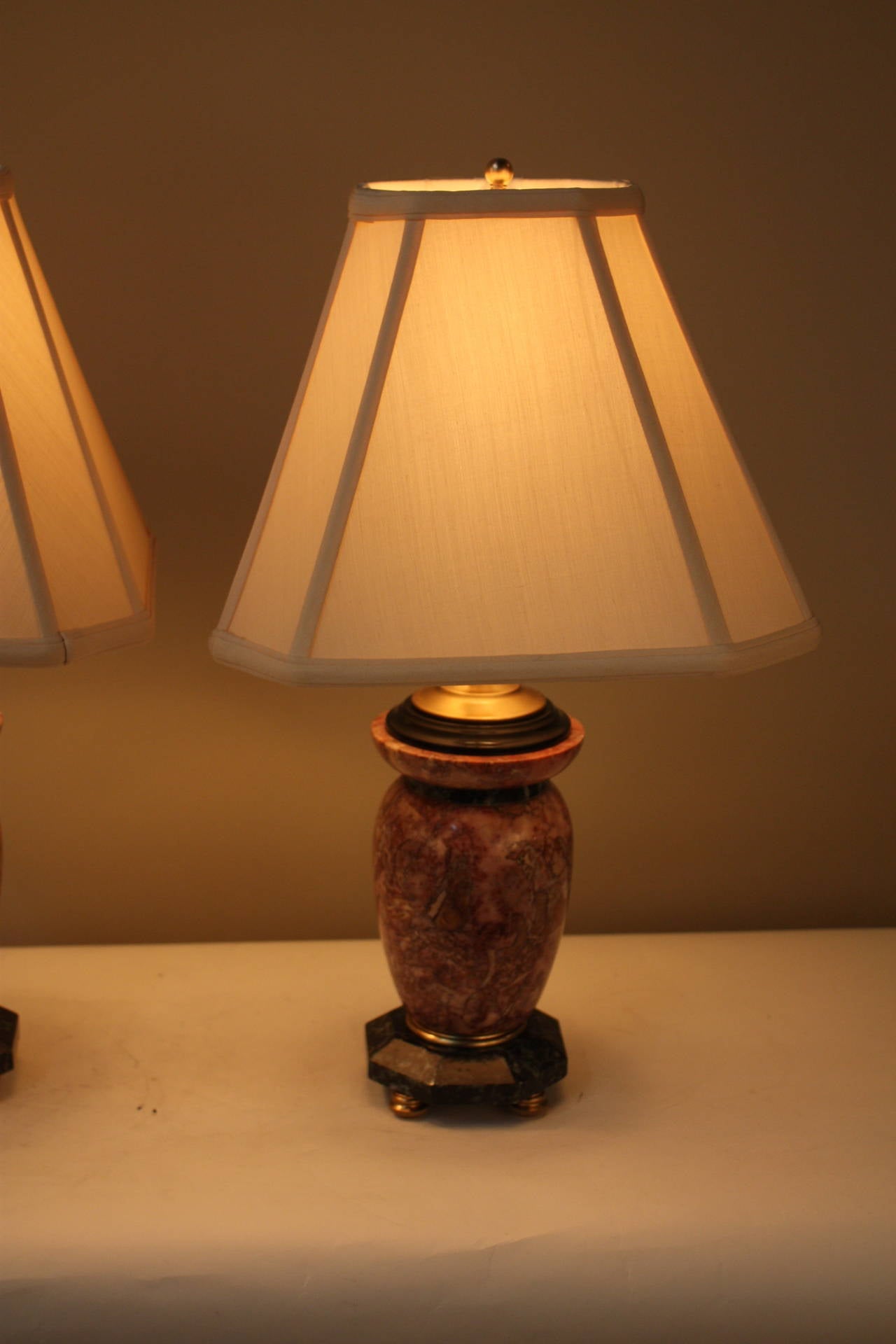 French neoclassical marble and bronze lamps. This 1930s urns has been converted to a pair of beautiful lamps.