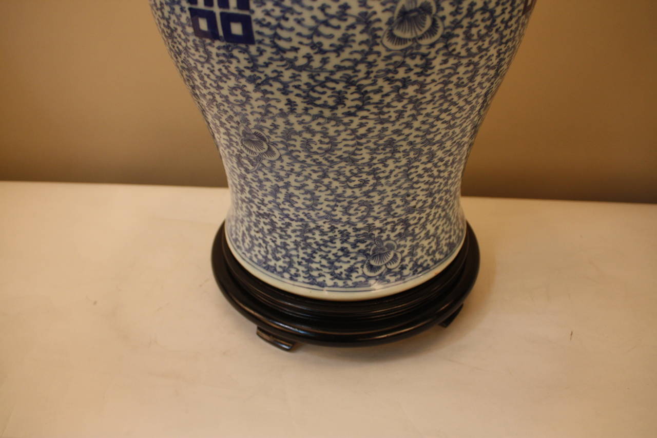 Chinese 19th Century Double Happiness Porcelain Lamp 2
