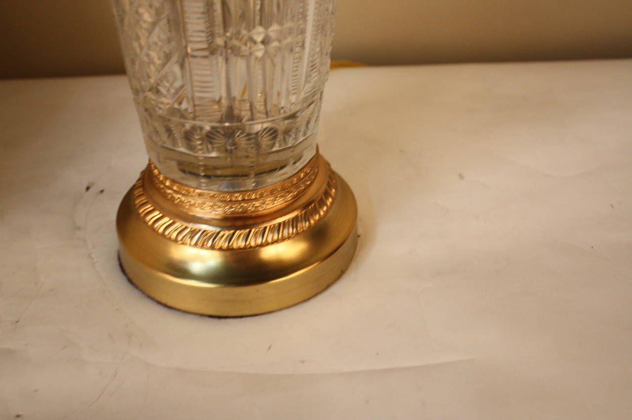 Hand-Cut French Crystal Bronze Base Table Lamp In Good Condition In Fairfax, VA