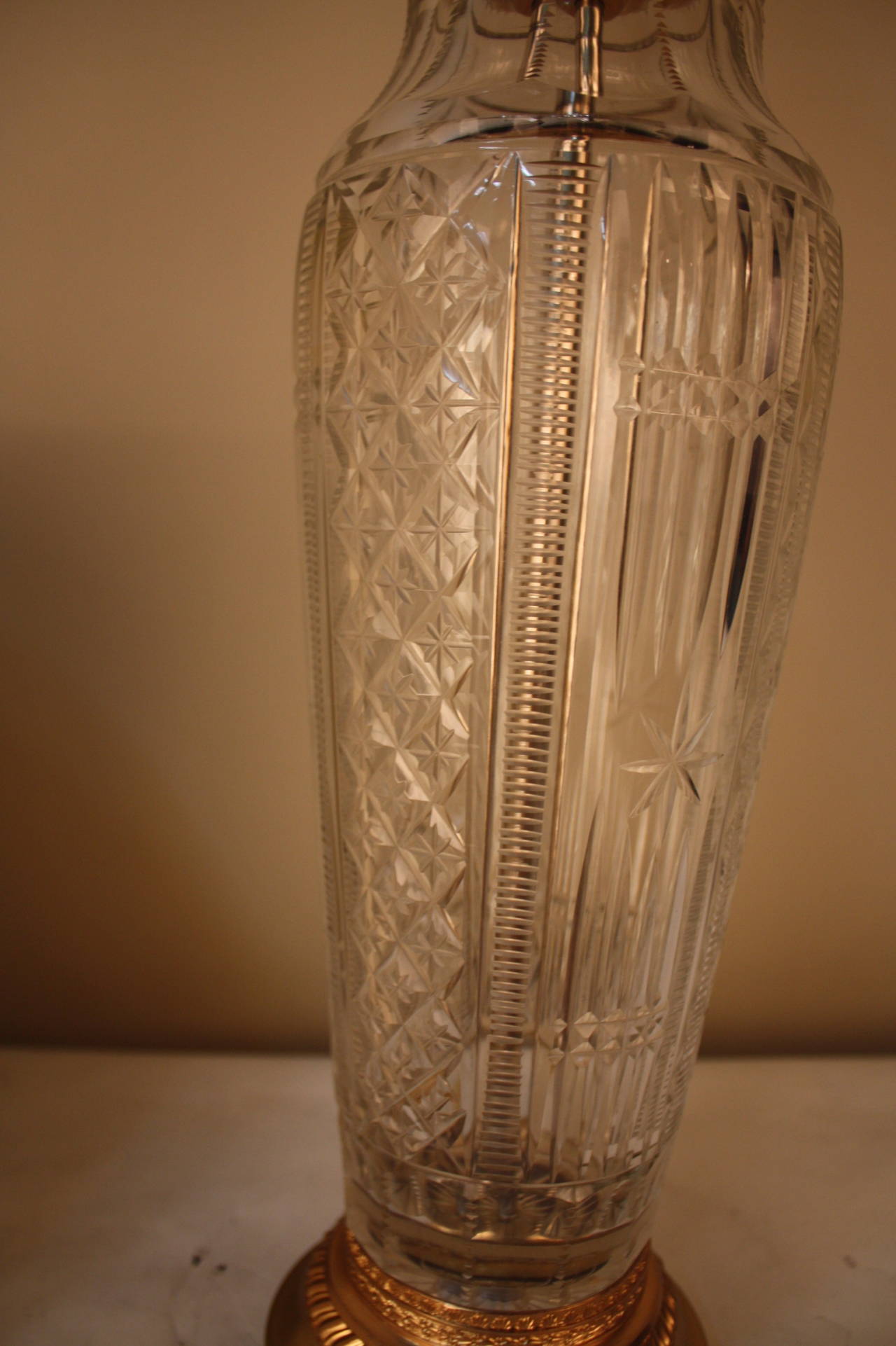 Hand-Cut French Crystal Bronze Base Table Lamp 2