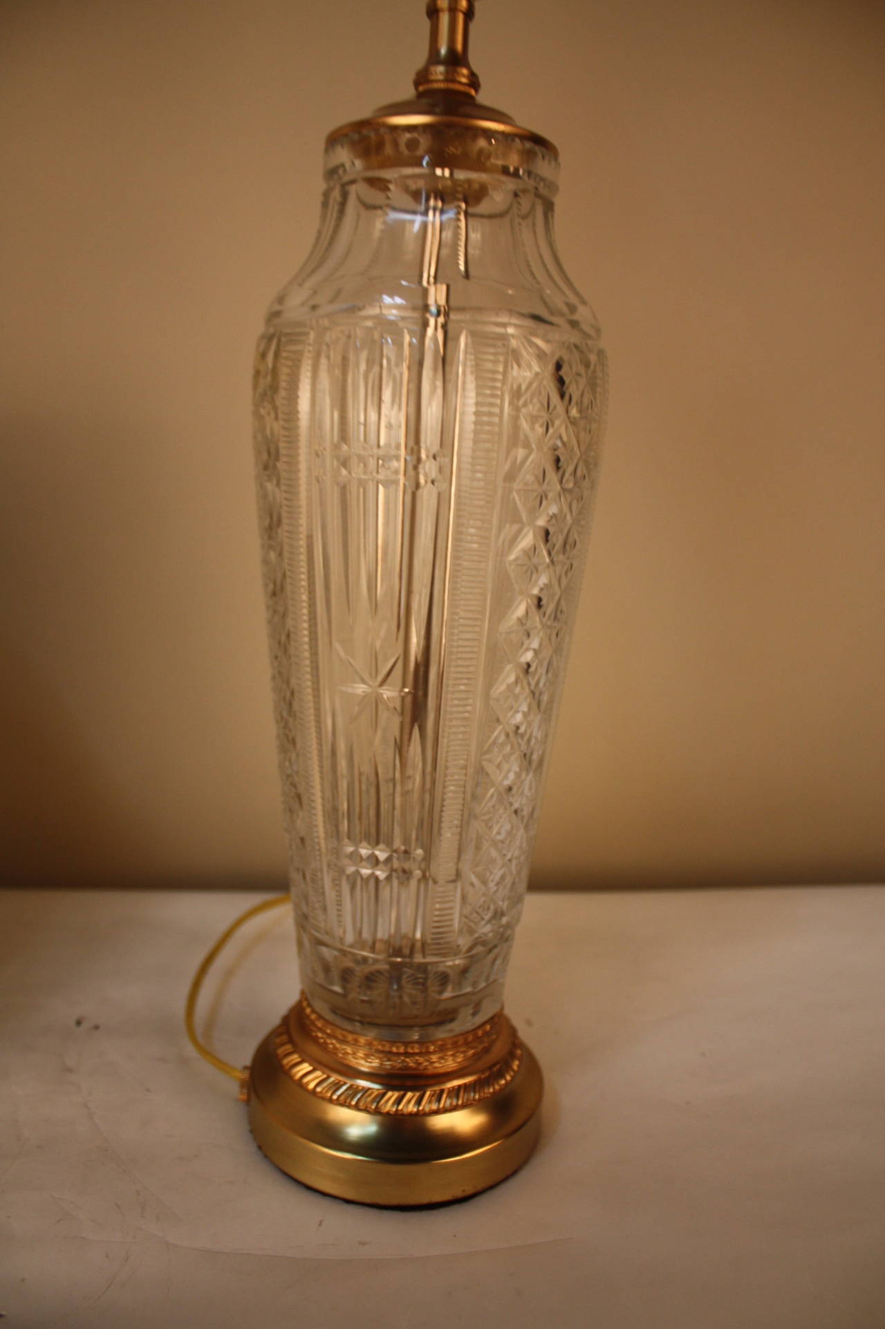 Hand-Cut French Crystal Bronze Base Table Lamp 3