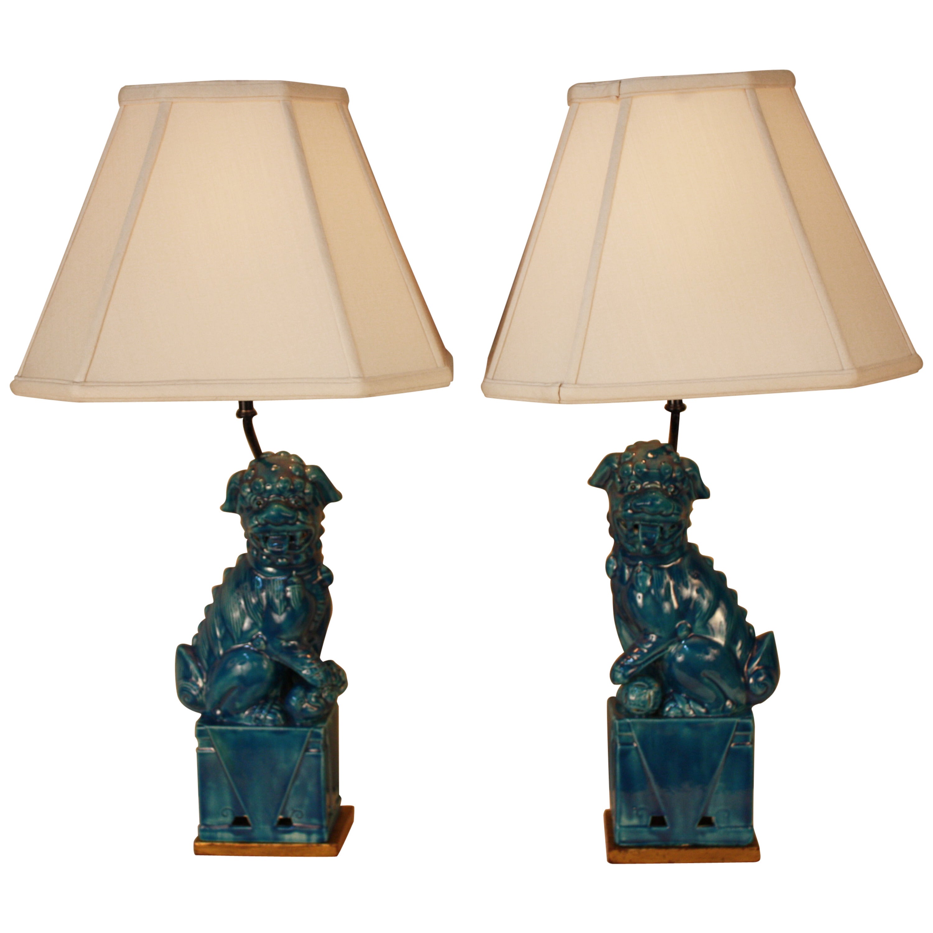 Pair of Mid-Century Chinese Foo Dog Table Lamps