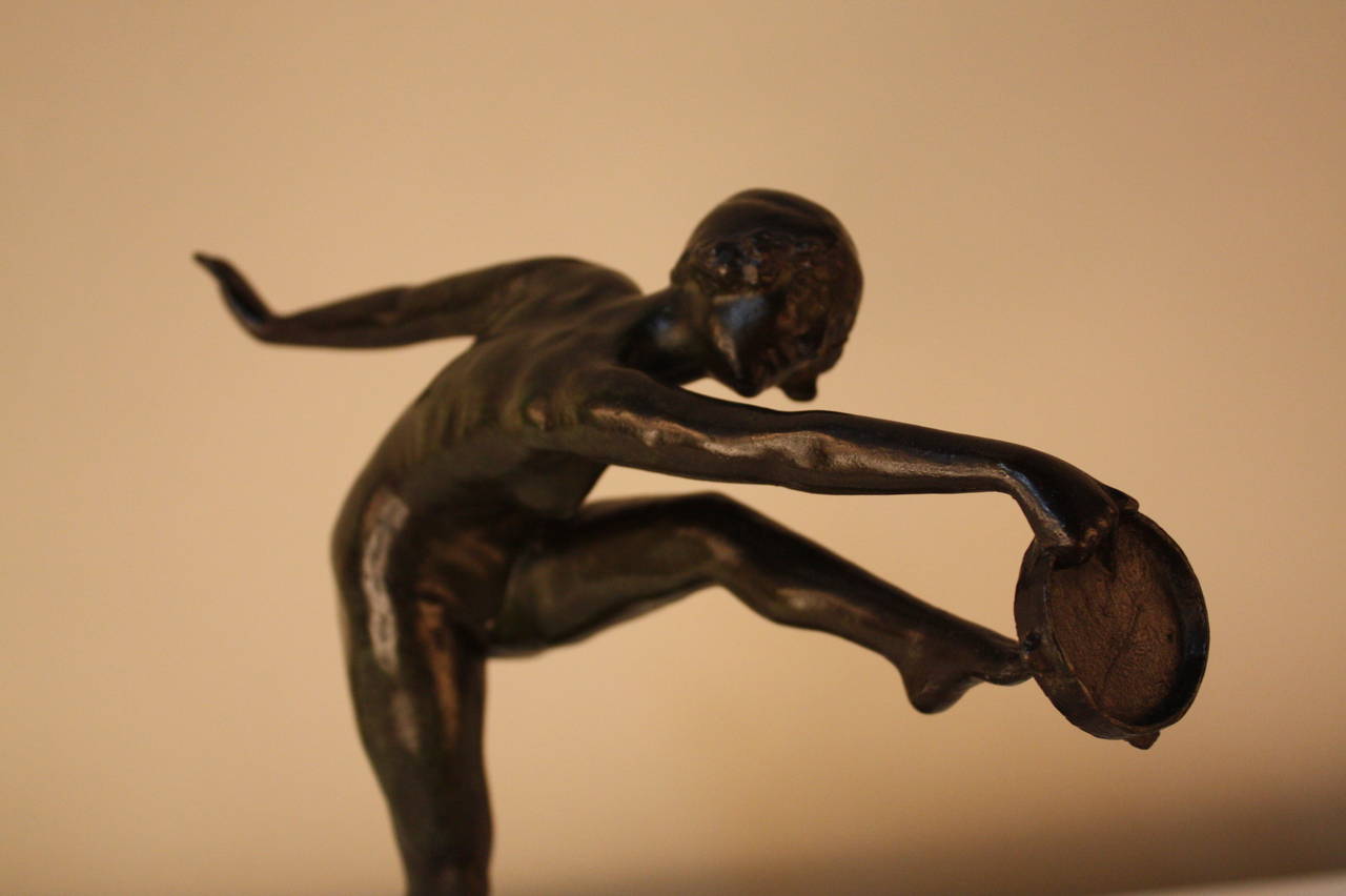 Very elegant French bronze sculpture of a dancing woman with tambourine (signed).