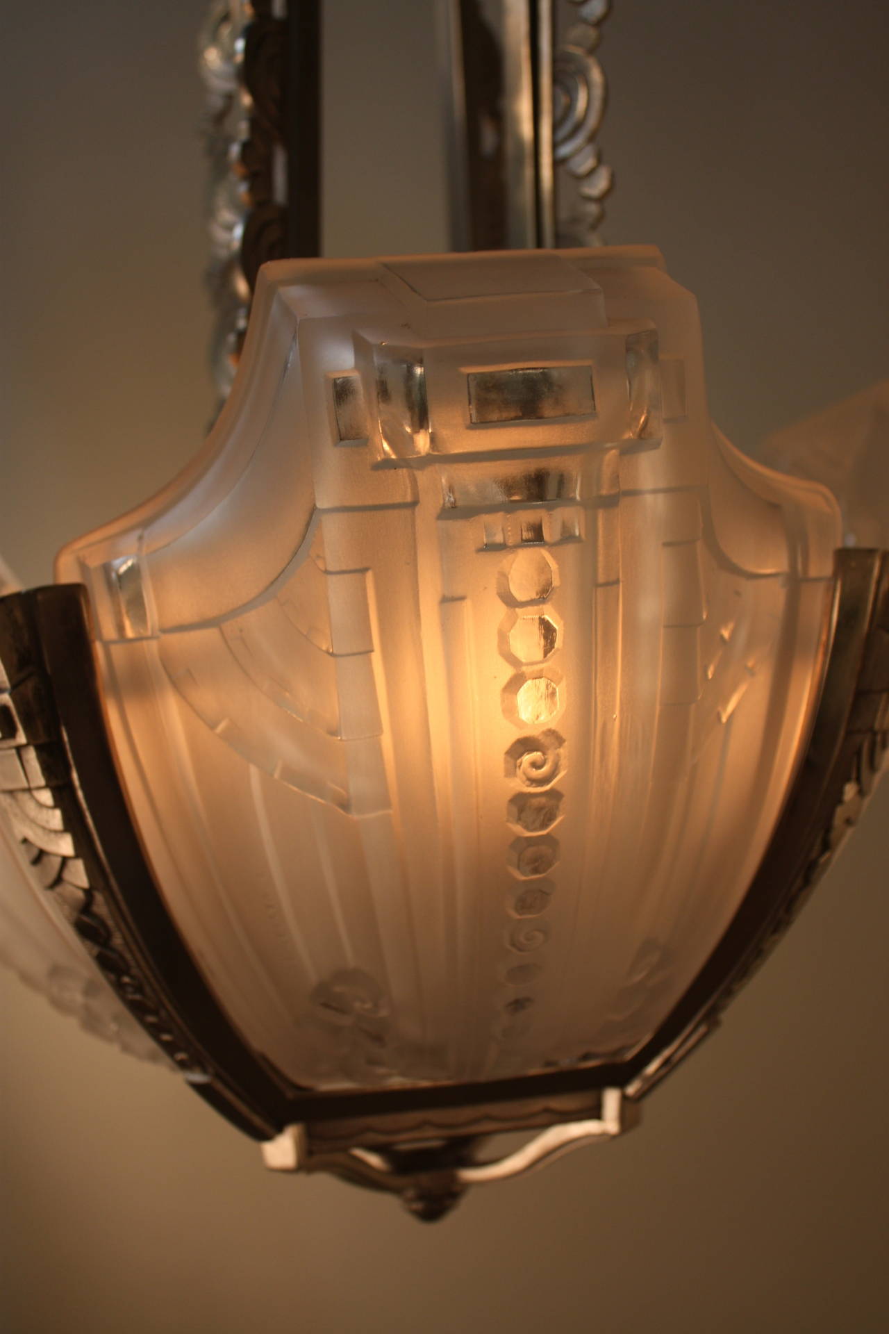 Lampadario Art Deco francese di P. Maynadier 1