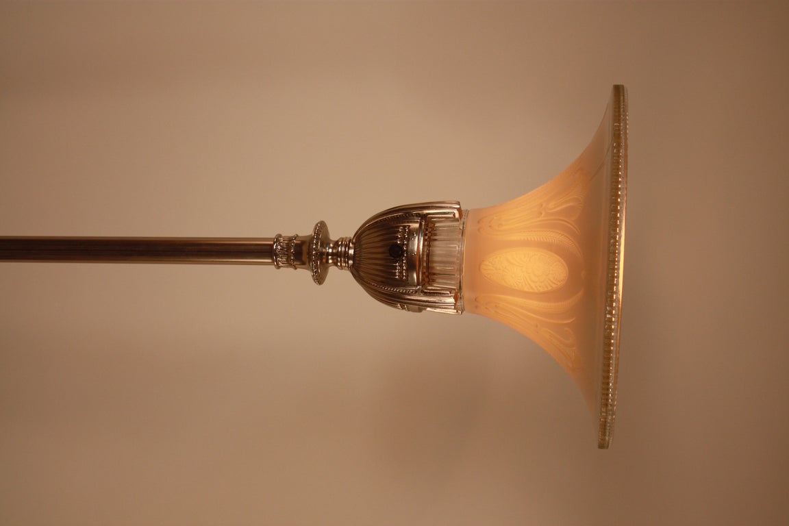 ELEGANT AMERICAN NICKEL FINISH TORCHIERE FLOOR LAMP WITH FABULOUS GLASS SHADE.