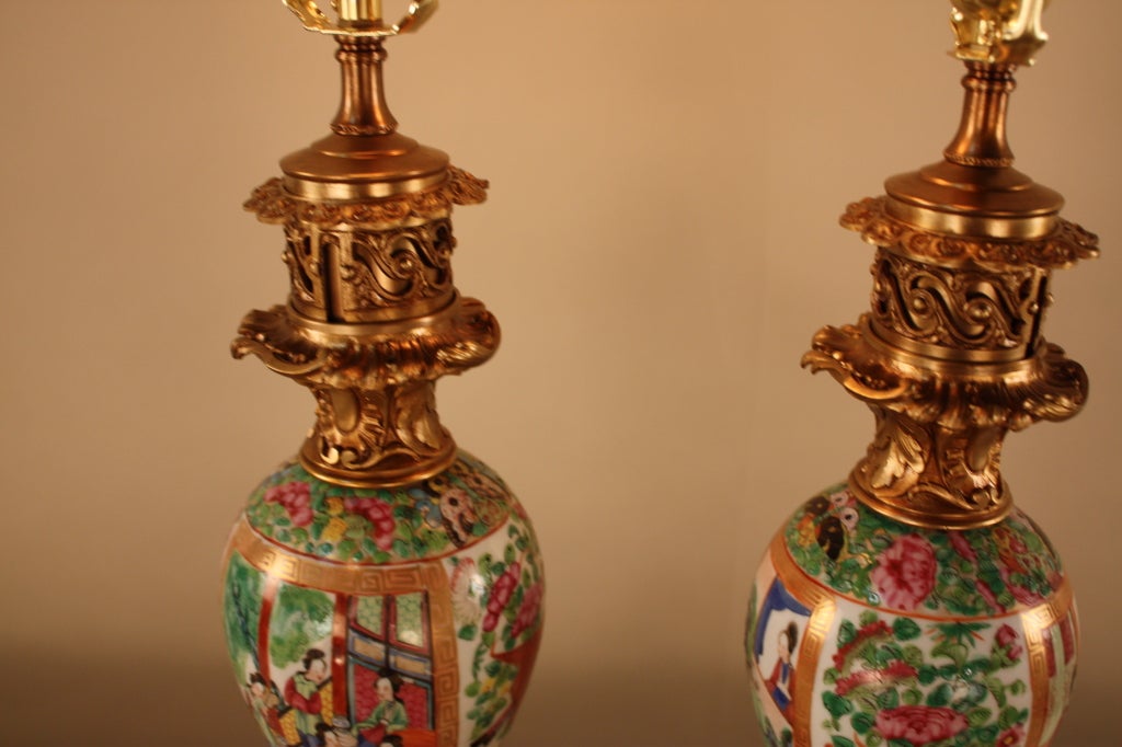 19th Century Pair of Rose Medallion Lamps with Bronze Mounting