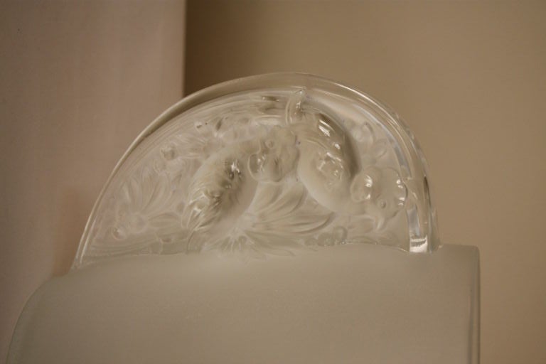 A wonderful Art Deco crystal vase. This piece features both satin frosted and clear polished glass with two-tone crystal finish enabling you to clearly see the beautiful design on the handles.