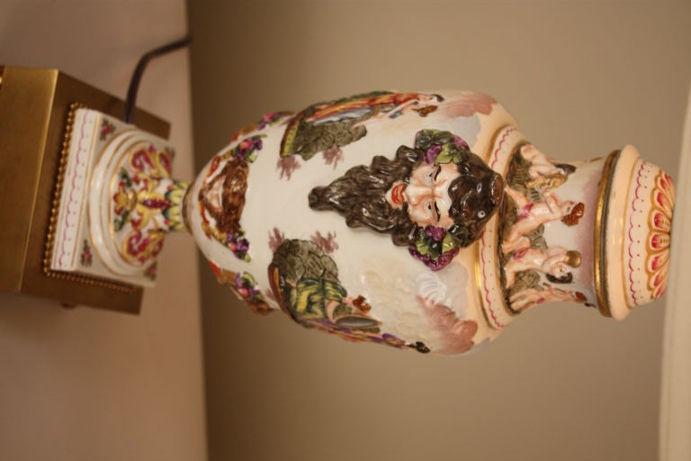 Capo-de-monte Table Lamp In Good Condition In Fairfax, VA