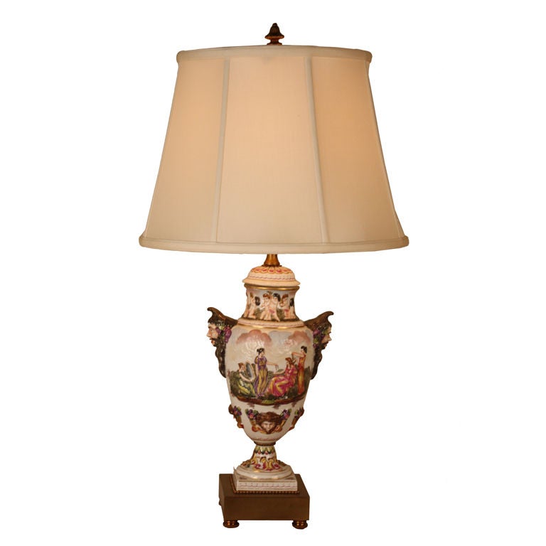 Capo-de-monte Table Lamp