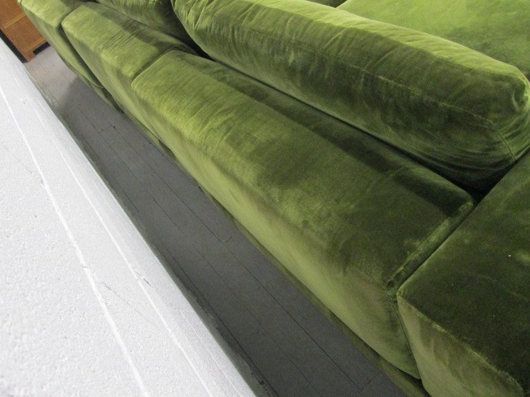 Minotti Sofa Designed by Rodolfo Dordoni In Excellent Condition In New York, NY