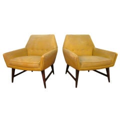 Pair chairs by Raphael