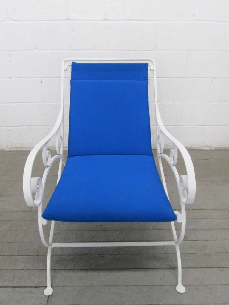 Pair of Wrought Iron Lounge Chairs For Sale at 1stdibs