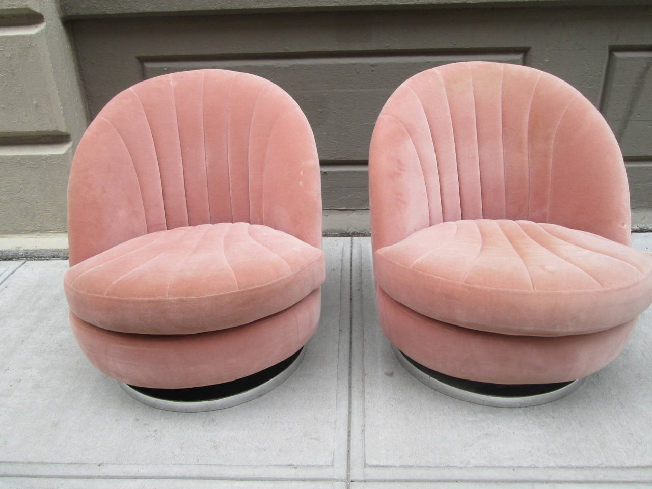 American Pair of Milo Baughman Swivel Chairs