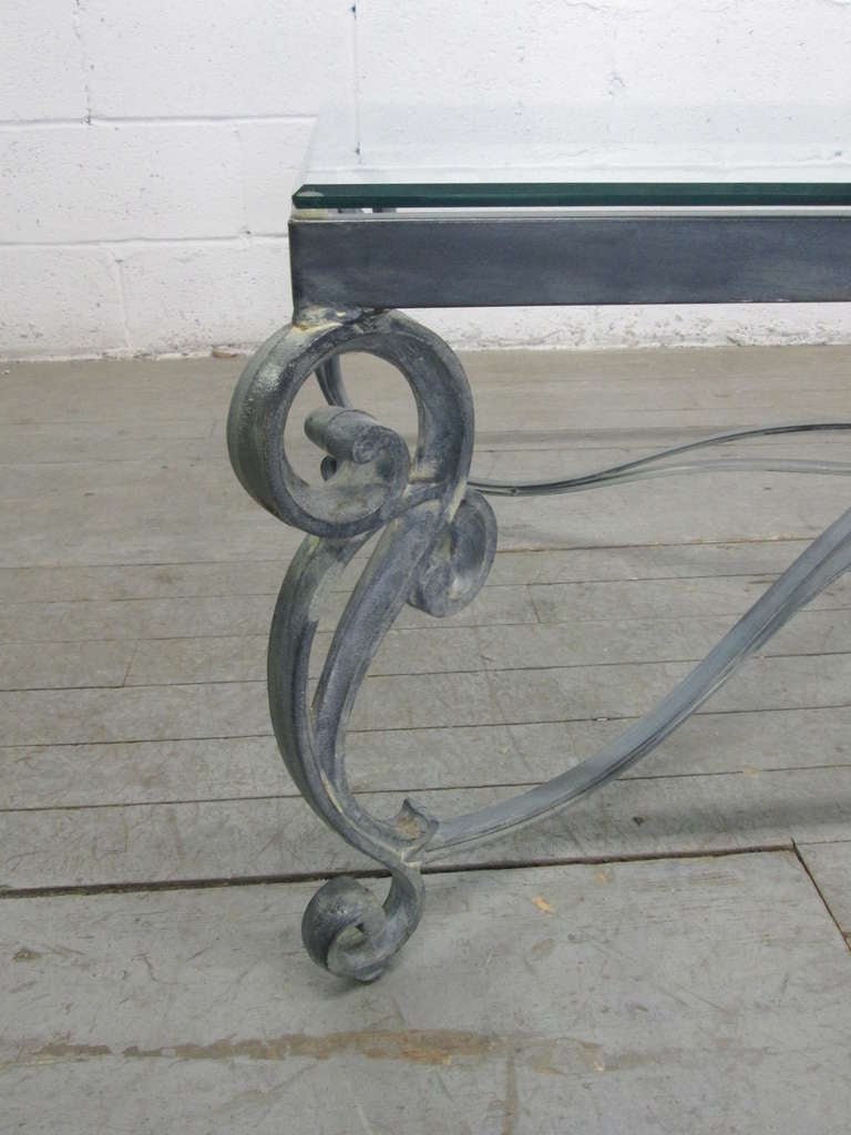 French Cast Iron Coffee Table In Good Condition For Sale In New York, NY