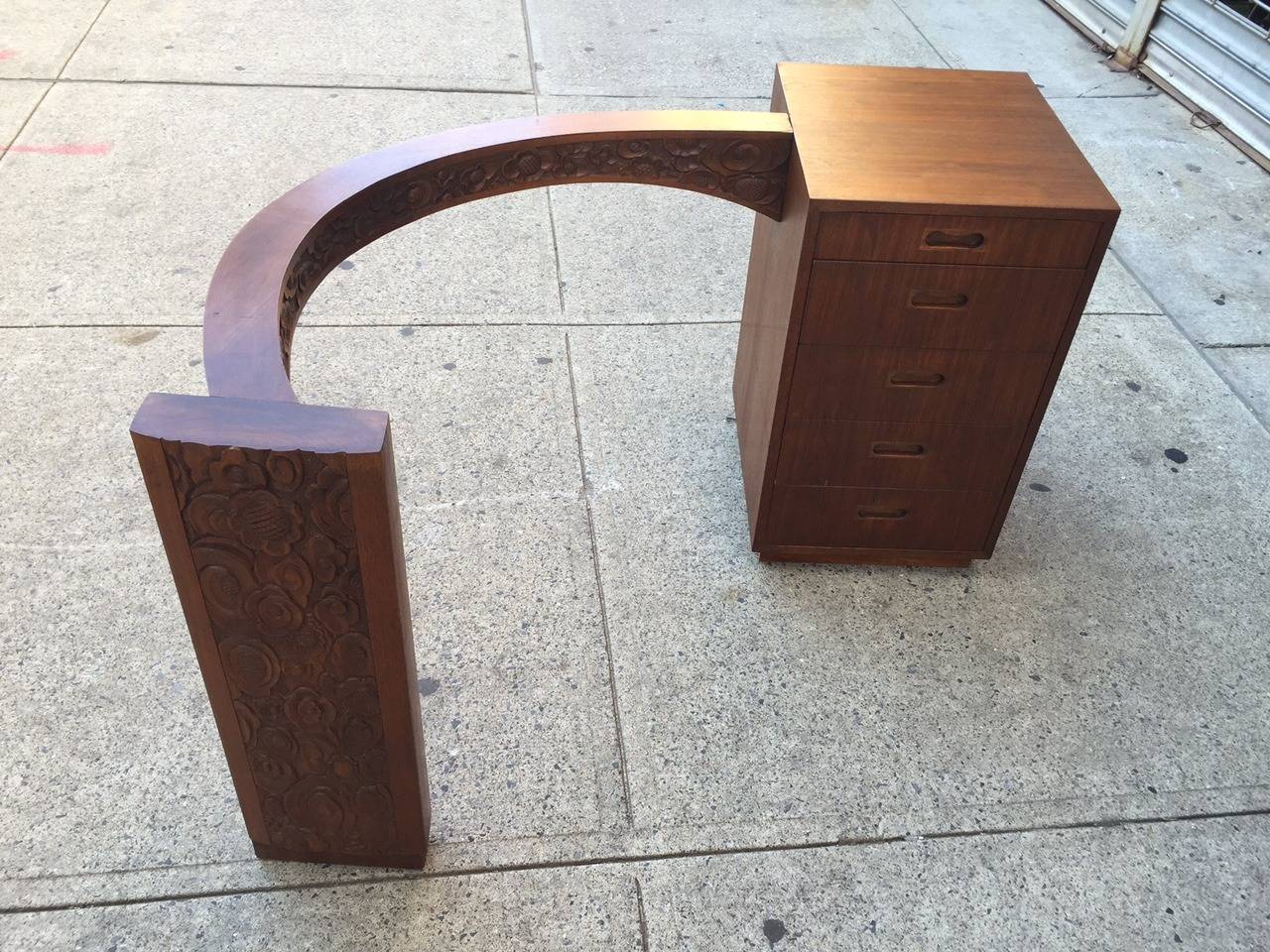 kidney shape desk